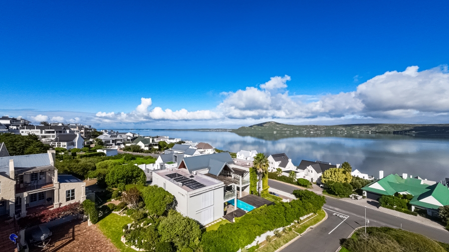 6 Bedroom Property for Sale in Myburgh Park Western Cape
